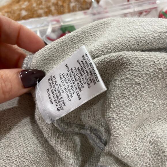 NWT Finders Keepers First Love Sequin Sweat Shorts Large Silver Lounge Glam - Picture 11 of 11